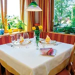 Glashotel Hotel