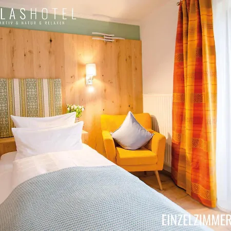 Hotel Glashotel ***s Mit Glas & Beauty & Wellness & Natur 4*
