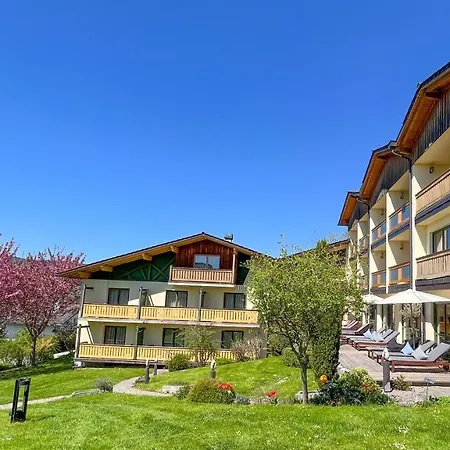 Glashotel ***s Mit Glas & Beauty & Wellness & Natur 4*