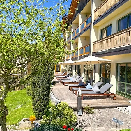 Glashotel ***s Mit Glas & Beauty & Wellness & Natur Hotel 4*