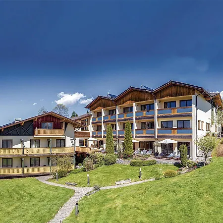 Hotel Glashotel ***s Mit Glas & Beauty & Wellness & Natur 4*