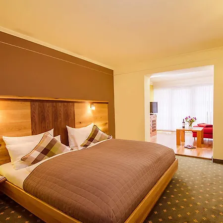 Glashotel ***s Mit Glas & Beauty & Wellness & Natur Hotel 4*