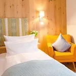 호텔 Glashotel 4*