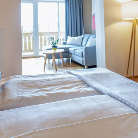 Glashotel Szálloda 4*